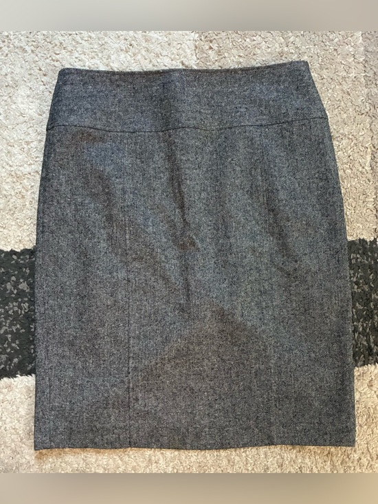 Saks Fifth Avenue Dresses & Skirts - Saks Fifth Avenue Heather Gray Pencil Skirt